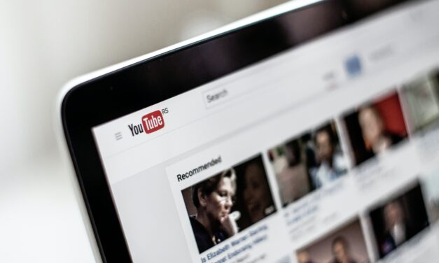 Pourquoi Youtube continue d’être une référence pour toucher de nouveaux clients en 2023.